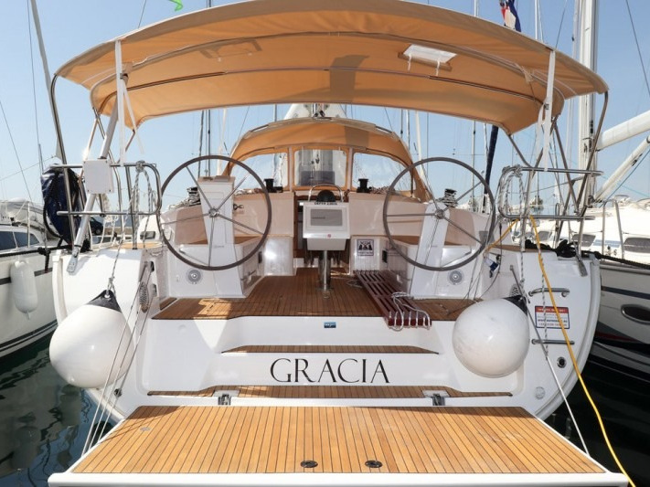 yacht-Bavaria Cruiser 46-image-5