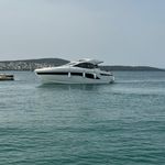 yacht-72349792 image-5