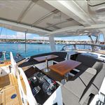 yacht-72352672 image-5