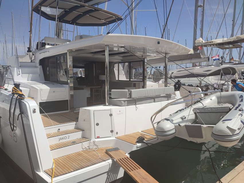 yacht-Bali 4.6-image-33