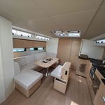 yacht-72646441 image-5