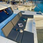 yacht-72693930 image-5