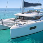 yacht-72789919 image-4