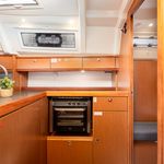 yacht-Bavaria Cruiser 37-image-1