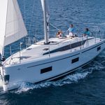 yacht-Bavaria C42-image-4