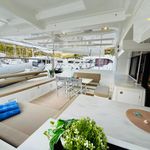 yacht-73035030 image-5