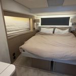 yacht-73102232 image-6