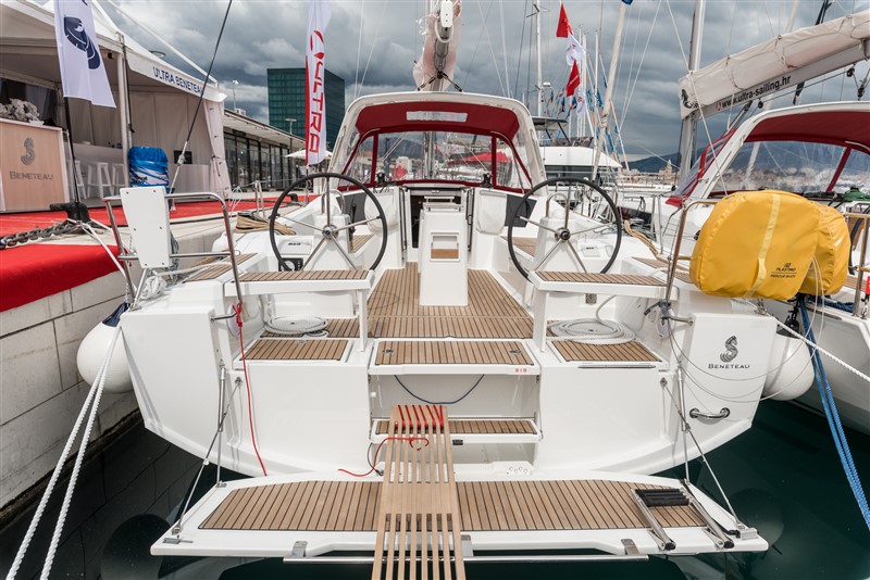 yacht-7989284 image-1