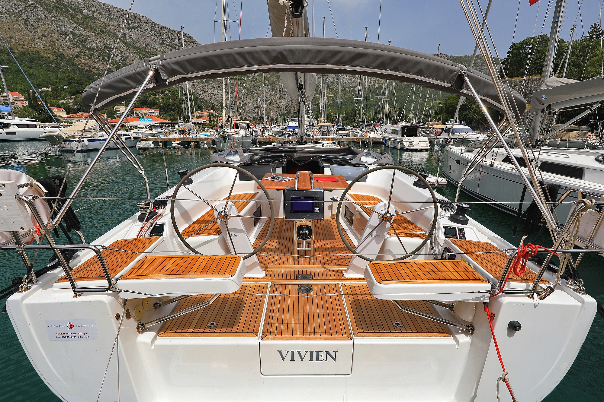 yacht-8341136 image-1