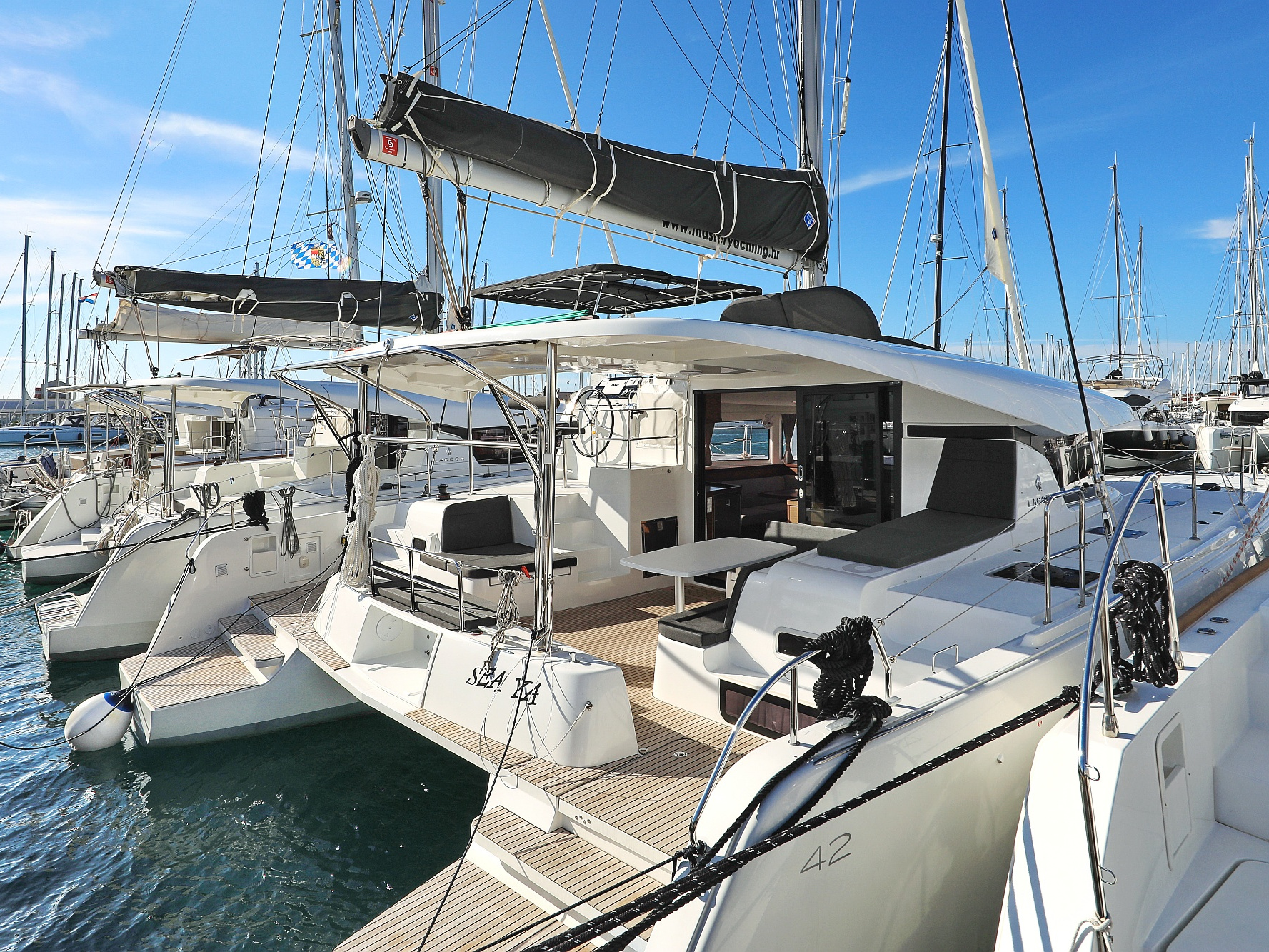 yacht-Lagoon 42-image-24